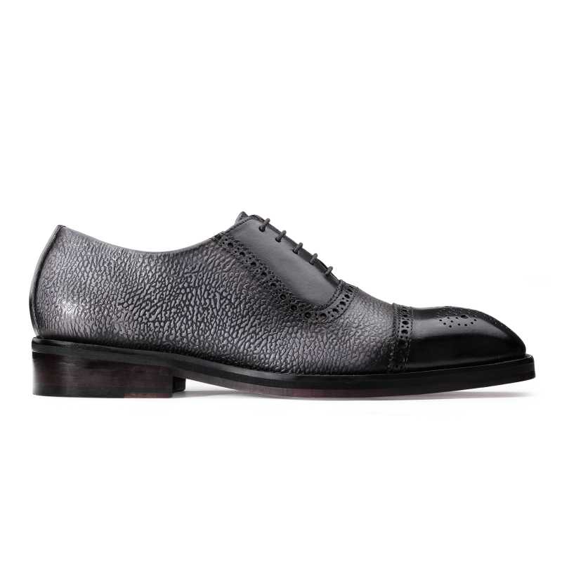 Formal Two-Textured Toecap Oxfords