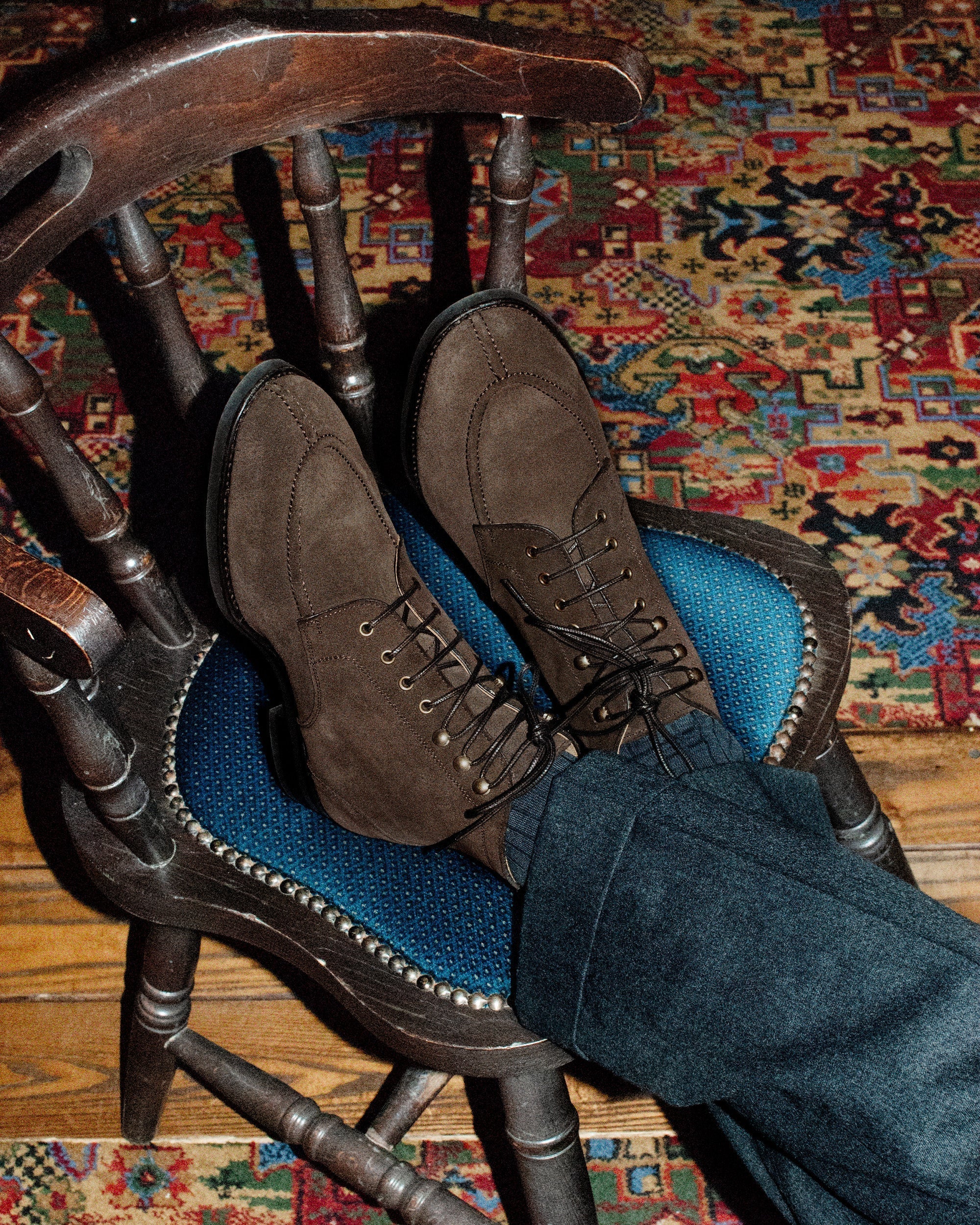 Esquire Torronto : Artisanal Spirit Meets Daily Utility