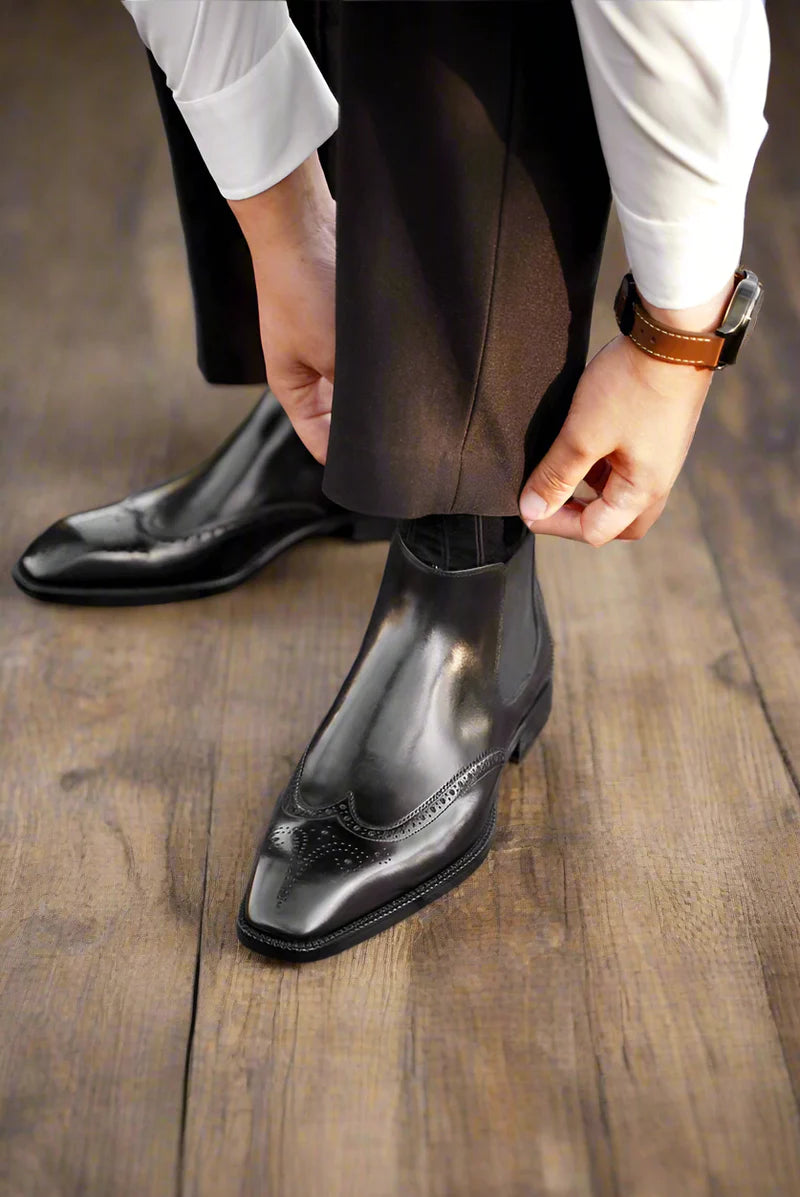 The Esquire Torronto Black Chelsea Boot: Timeless Craftsmanship for the Modern Journey