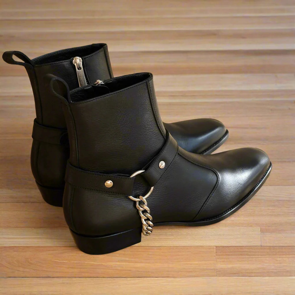 Esquire Torronto: The Robbin Boot