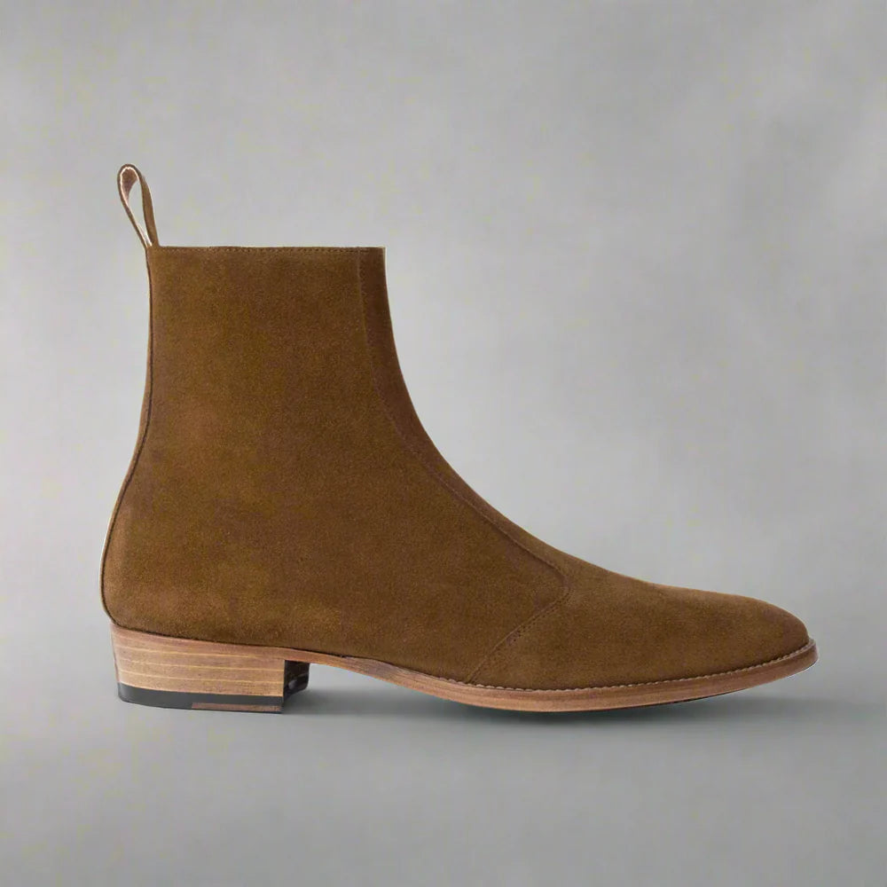 The Esquire Torronto: A Study in Sculptural Utility