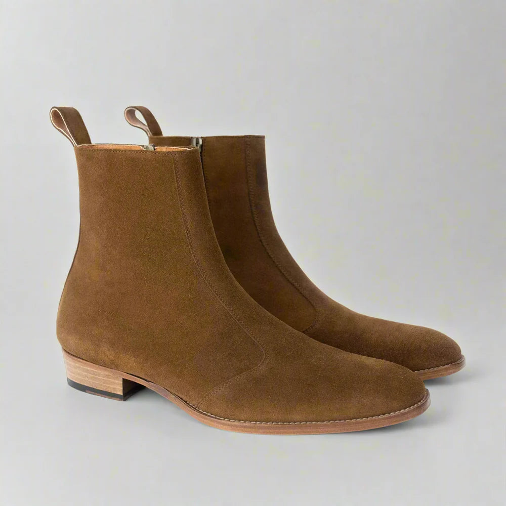 The Esquire Torronto: A Study in Sculptural Utility