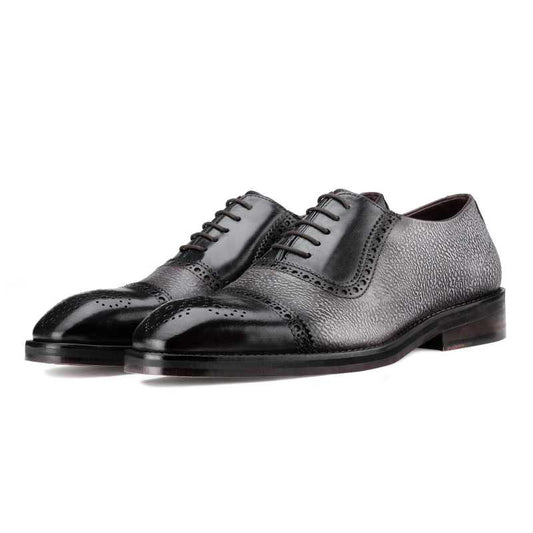Formal Two-Textured Toecap Oxfords